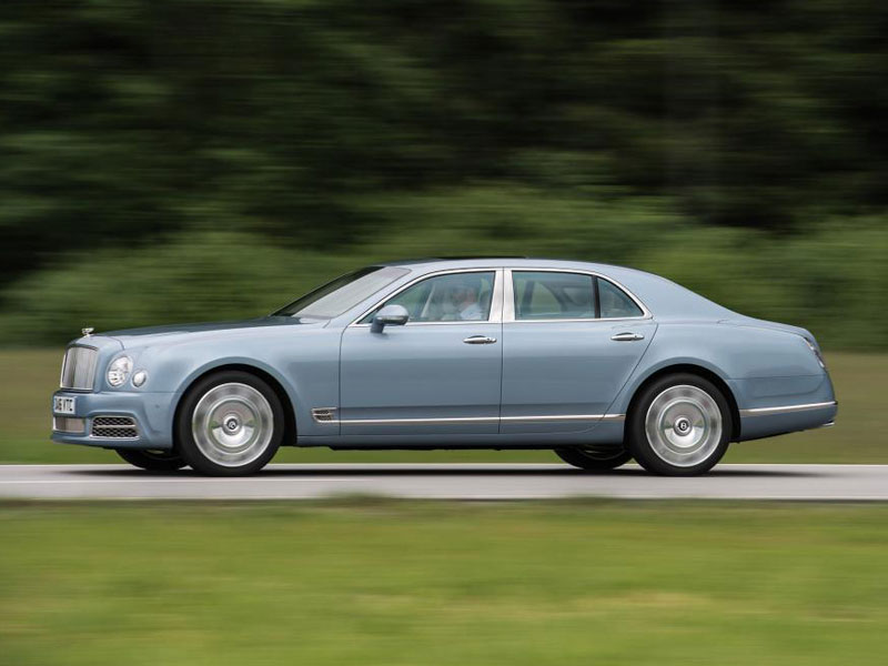 09-mulsanne-fountain-blue