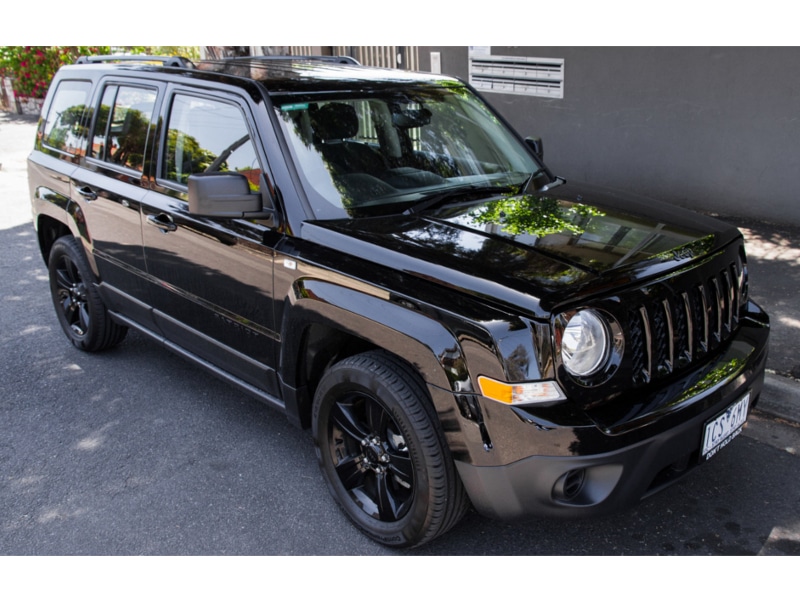 2014-jeep-patriot-blackhawk-cvt-221