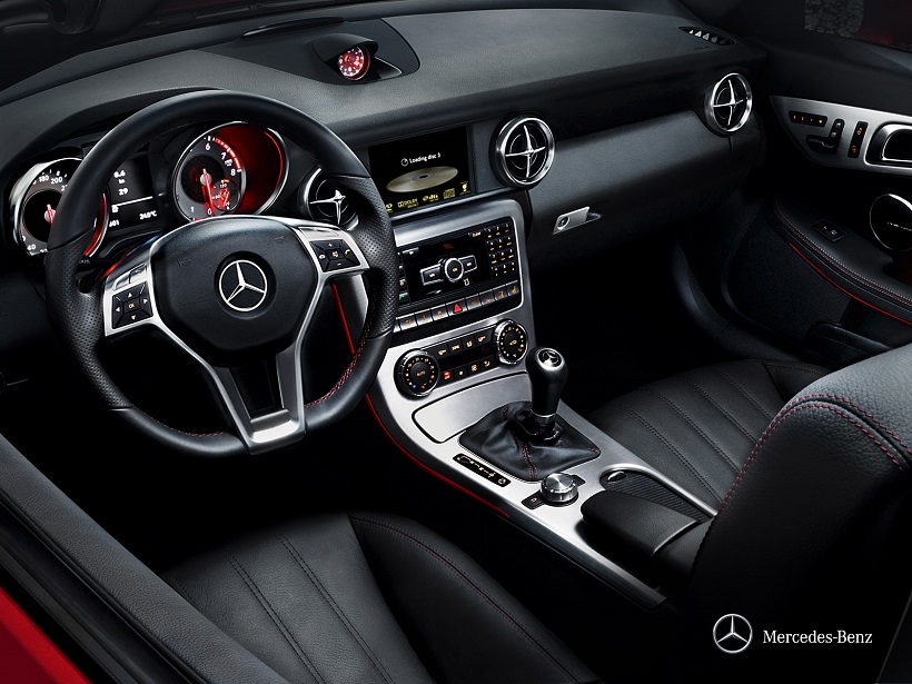 2014_Mercedes-Benz_SLK_Class_Interior
