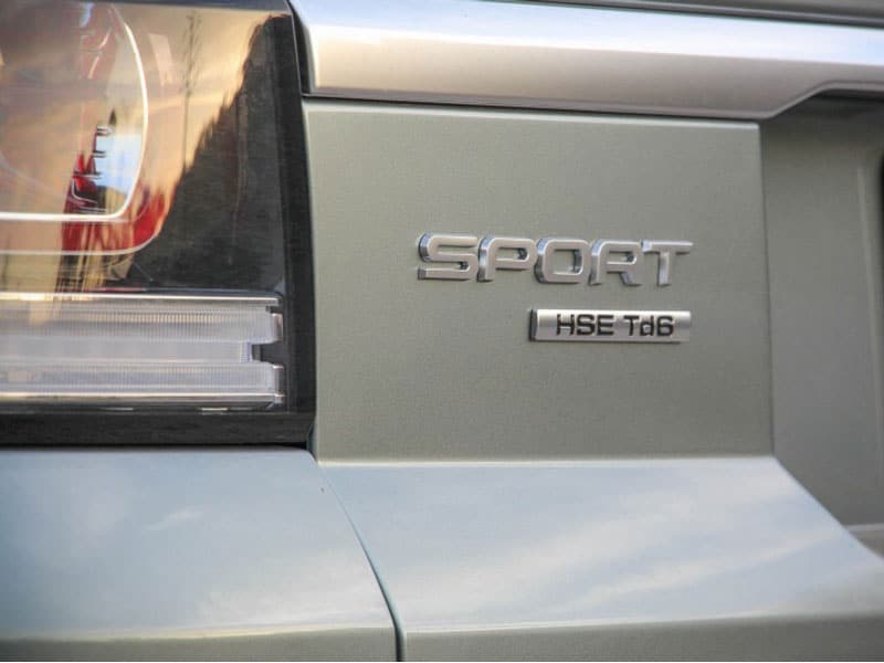 2016-Land-Rover-Range-Rover-Sport-Td6-127-876x535