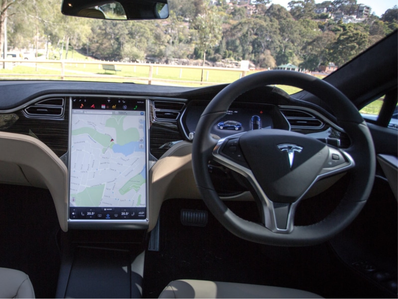 2016-Tesla-Model-S-75d-44