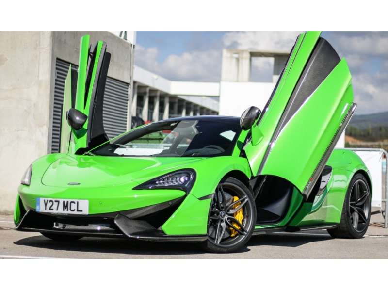 2016-mclaren-570s-coupe-17