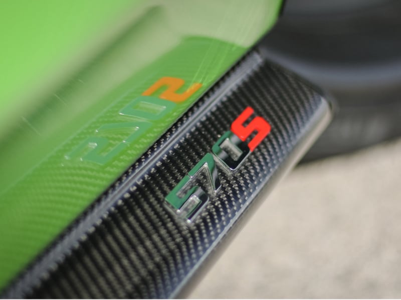 2016-mclaren-570s-coupe-28