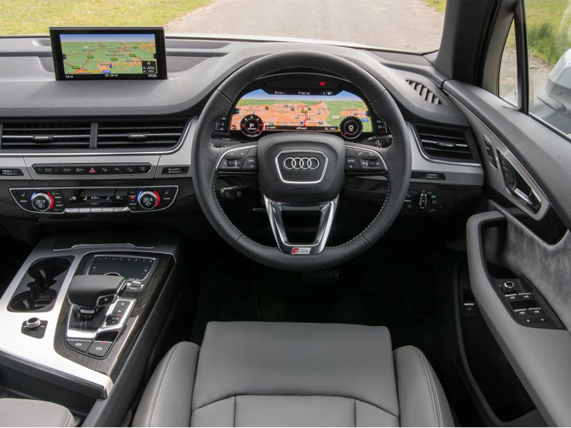 audi-q7-suv-2015-dashboard
