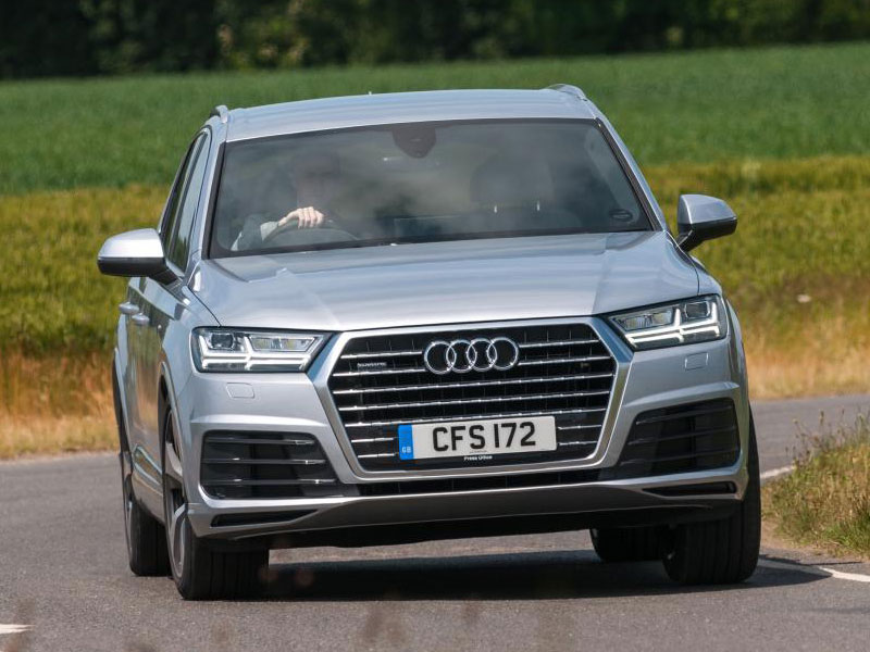 audi-q7-suv-2015-front-cornering-3