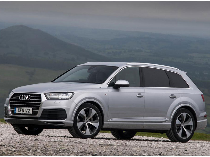 audi-q7-suv-2015-front-quarter