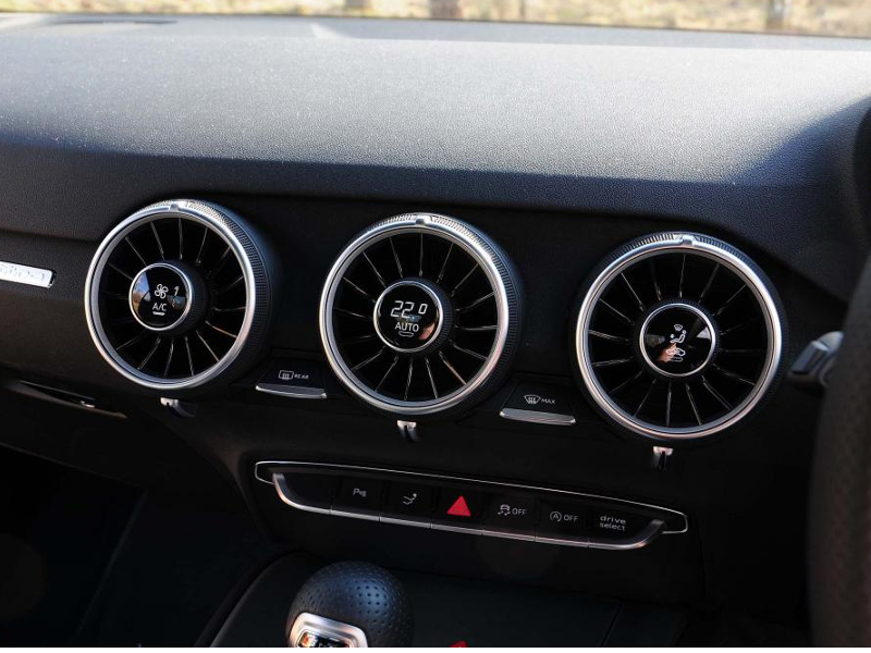 audi-tt-coupe-dials audi-tt-coupe-dials