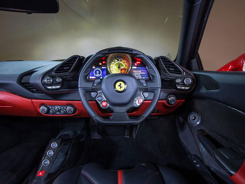 ferrari-488-gtb-rt-2016-web-0021