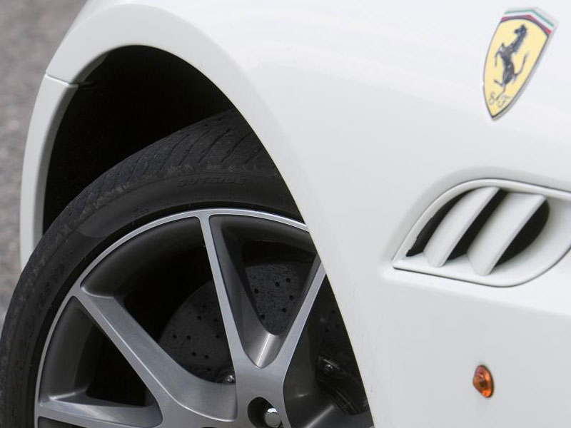 ferrari-california-3