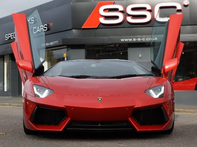 lamborghini-aventador-6-5-v12-lp-700-4-roadster-4wd-2dr-192203867-4