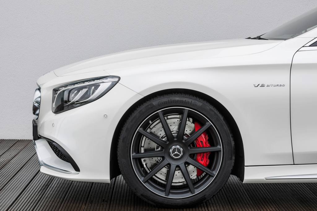 2015-Mercedes-Benz-S63-AMG-4Matic-Coupe-side-view-closeup