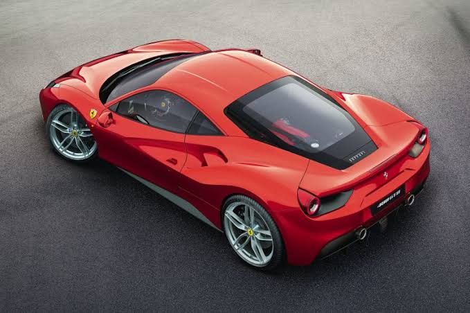 Ferrari 488 GTB.