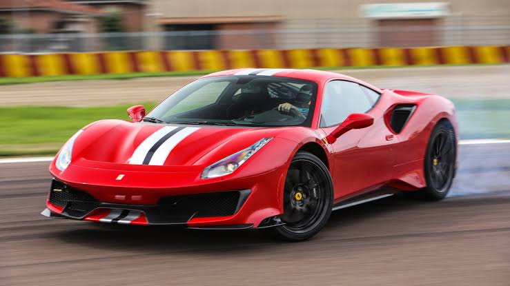 Ferrari 488 Pista..