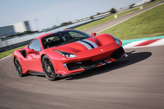 Ferrari 488 Pista