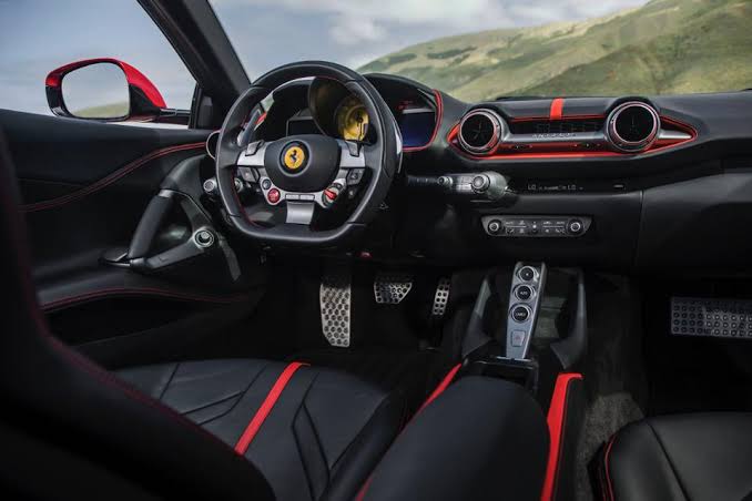 Ferrari 812 Superfast..