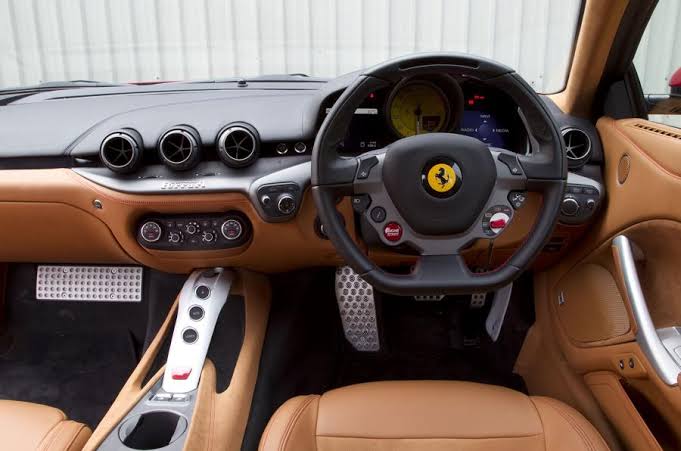 Ferrari F12 Berlinetta...